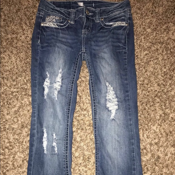 Clothes - Picture 2 of 5